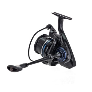 Mulinetă Formax Elegance Feeder Pro Worldchamp – Vedere laterală evidențiind manivela CNC și tamburul Long Cast pentru performanță extremă.