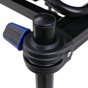 Scaun Formax Elegance Feeder Pro NG – Detaliu sistem de picioare Ø36mm, spătar cu pernă și finisaje premium pentru pescuit de performanță.