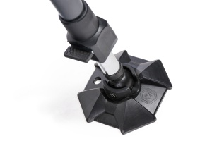 Scaun Mivardi TMX Feeder – Vizualizare șezut anatomic, picioare telescopice Ø25mm și structură compactă pentru transport facil