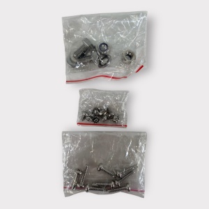 Suport inox robust pentru montarea sondei Garmin Panoptix PS30 pe traversa bărcii.