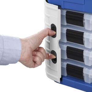 Valigetă profesională pentru pescuit Panaro Model 501 cu 5 compartimente și dimensiuni 420x303x400 mm – Cutie rigidă cu tăvi culisante în trepte, fabricată în Italia din polipropilenă rezistentă la impact, aditivi și raze UV.