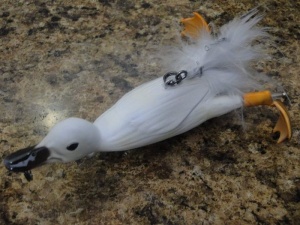 Vobler Savage Gear 3D Suicide Duck 10.5cm 28g Ugly Duckling - Img 2