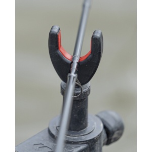 Cap Suport Față Daiwa N’Zon Compact – inserție TPE moale, canal pentru fir și filet de alamă, perfect pentru feeder pe ape comerciale.