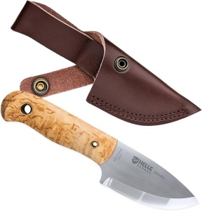 Cuțit Helle Mandra – Instrument full-tang compact cu lamă de 69mm din oțel triplu laminat, mâner din mesteacăn și teacă tradițională din piele