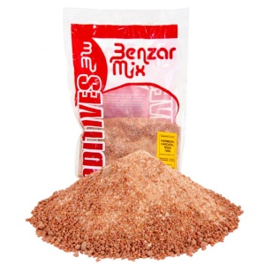 Făină de Parmezan Benzar Mix 700g – aditiv premium pentru nade de apă curgătoare, cu granulație fină și miros persistent, ideal pentru mreană, scobar și morunaș.
