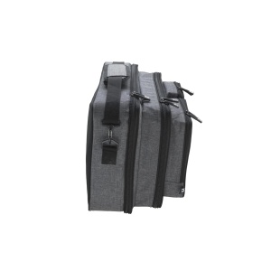 Geantă Daiwa D-Vec Catfish Bag XL – compartimentare dublă, material impermeabil și spațiu generos pentru monturi, clonc, plumbi și accesorii mari.