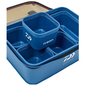 Geanta Nada Daiwa N'Zon Bait Protect System 42x12x25cm cu cele 5 cutii interioare detașate.