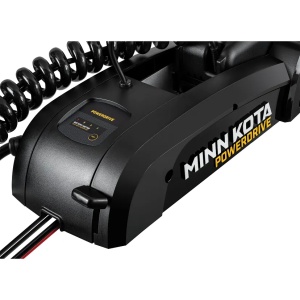 Motor electric de trolling Minn Kota PowerDrive 55lb 12V cu lungimea axului de 137cm, echipat cu sondă sonar Dual Spectrum CHIRP integrată, sistem de poziționare GPS, ancoră digitală Spot-Lock și micro telecomandă wireless.