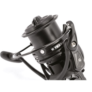 Mulineta Feeder Trabucco Marvel FDX – Un instrument de forță dotat cu tambur Long Cast și clips dublu, conceput pentru precizie extremă pe malul apei.