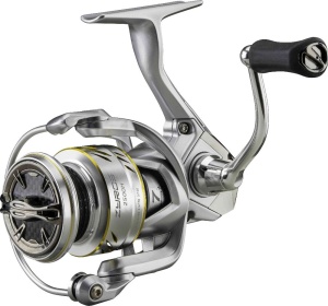 Mulineta Okuma Zyros din carbon C-40X cu angrenaje Flite Gear si frana multi-disc Hydro Block.