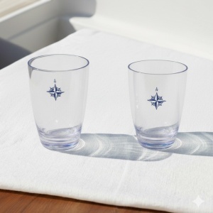 Set de 6 pahare antialunecare pentru suc de 330ml din colecția Northwind de la Marine Business, fabricate din Tritan/Ecozen incasabil cu inel antiderapant din cauciuc, ideale pentru ambarcațiuni și iahturi.