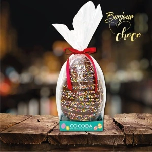 Ou gigant de ciocolata cu lapte si mini-bomboane Sprinkles 250G