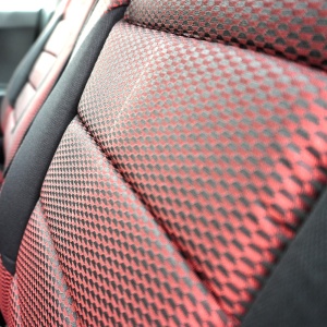 Huse universale premium pentru scaune auto rosu+negru - CARGUARD - Img 3