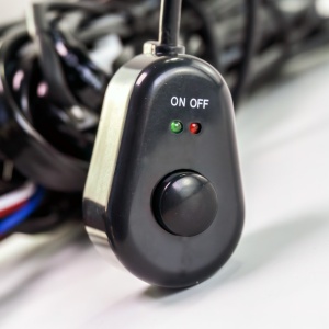 Cablu cu întrerupător pentru Bară sau Proiector Led - o ieșire, 12-24V Carguard - Img 2
