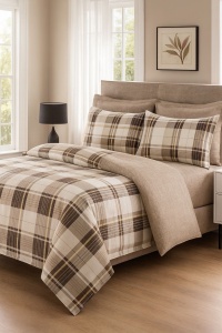 Set Lenjerie Pat 6 Piese din Bumbac Finet – Design în Carouri Bej & Maro, Stil Rustic Elegant și Confort Superior pentru un Dormitor Cald și Primitor