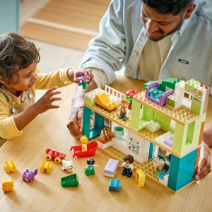 Lego Duplo Casa Moderna De Familie 3 In 1 Cu Figurine 10470 - Img 4