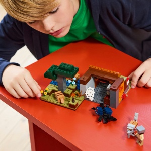 Lego Minecraft Expeditia De Minerit Cu Tatu 21269 - Img 5