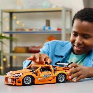 Lego Technic Fast And Furious Toyota Supra Mk4 42204 - Img 3