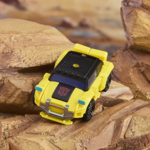 Transformers Cyberworld Robot Bumblebee Convertibil 10Cm - Img 7