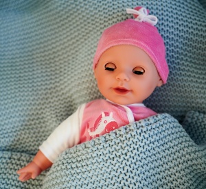 Laura Babbling Bebelus 38Cm - Img 3