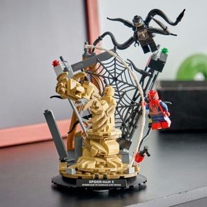 Lego Marvel Batalie Memorabila Omul Paianjen Vs Sandman 76334 - Img 9