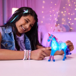 Unicorn Academy Set Antreneaza Si Straluceste Unicornul River Si Papusa Isabel - Img 4
