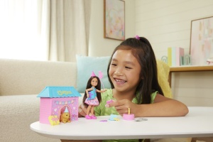 Barbie Family And Friends Set Clubul Lui Chelsea Zi De Nastere - Img 4