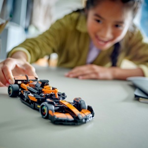 Lego Speed Champions Masina De Curse F1 Mclaren 77251 - Img 4