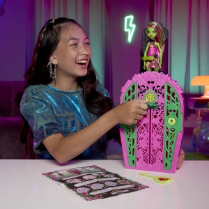 Monster High Gradina De La Miezul Noptii Papusa Venus Mcflytrap - Img 9