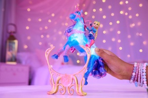 Unicorn Academy Set Antreneaza Si Straluceste Unicornul River Si Papusa Isabel - Img 8