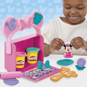 Play Doh Disney Jr Clubul Lui Mickey Mouse Set Brutarie Minnie Mouse - Img 4