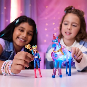 Unicorn Academy Set Antreneaza Si Straluceste Unicornul River Si Papusa Isabel - Img 5