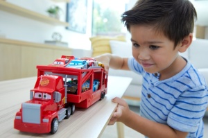 Cars Transportatorul Mack - Img 3