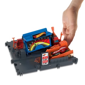 Hot Wheels City Explorer Pista Fuel Station Shift - Img 5