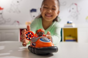 Patrula Catelusilor Set Vehicul De Baza Hovercraft Si Figurina Zuma - Img 3