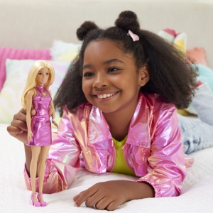 Barbie Papusa Barbie Fashionistas Blonda Cu Rochita Roz Metalica - Img 3