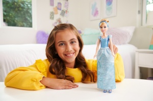 Disney Princess Papusa Printesa Cenusareasa - Img 4