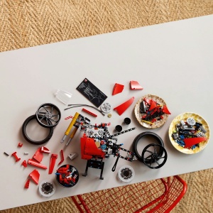 Lego Technic Motocicleta Ducati Panigale V4 S 42202 - Img 5