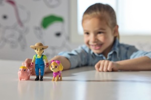 Patrula Catelusilor Set Figurine Eroi De Salvare Skye Si Farmer Yumi - Img 3