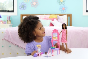 Barbie Set De Joaca Papusa Barbie Bruneta Mulatra Face Cariera Profesoara - Img 4