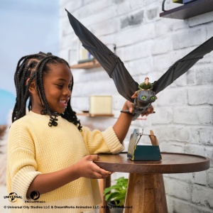 Cum Sa Iti Dresezi Dragonul Figurina Dragon Toothless Zburator Cu Telecomanda - Img 4
