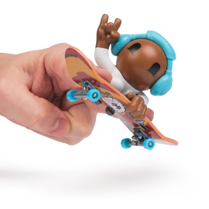 Tech Dech Sk8 Crew Pachet Placa Si Figurina 9.6Cm Casti Albastre - Img 3