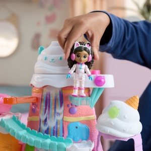 Gabbys Dollhouse Filmul Set De Joaca Muntele De Dulciuri A Lui Gabby - Img 4