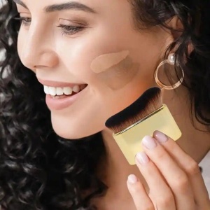 Pensula make up countouring si aplicarea fondului de ten, Gold - Img 1