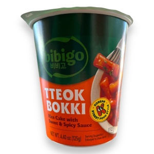 Bibigo Tteokbokki Rice Cake With Hot & Spicy Sauce, 125g