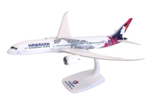 Macheta avion Hawaiian Airlines Boeing B787-9, plastic, 31.5 cm, scara 1:200