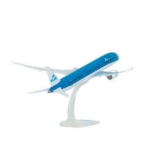 Macheta avion KLM Boeing B787-10, Dreamliner, plastic, 34 cm, scara 1:200 - Img 3