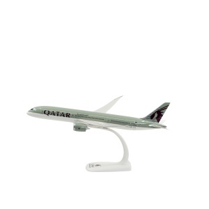 Macheta avion Qatar Airways Boeing B787-9, Dreamliner, plastic, 31,5 cm, scara 1:200 - Img 2