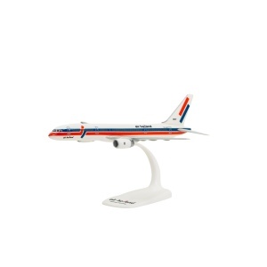 Macheta avion Air Holland Boeing B757-200, plastic, 23,5, scara 1:200