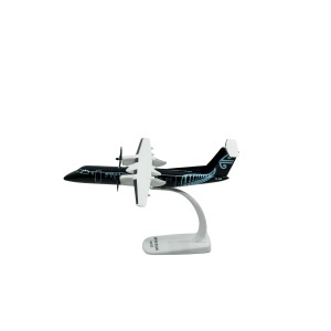 Macheta avion Air New Zealand Bombardier Dash 8-300, plastic, 25,5 cm, scara 1:100 - Img 2